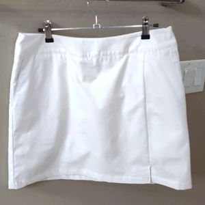 Adidas golf skirt size 6